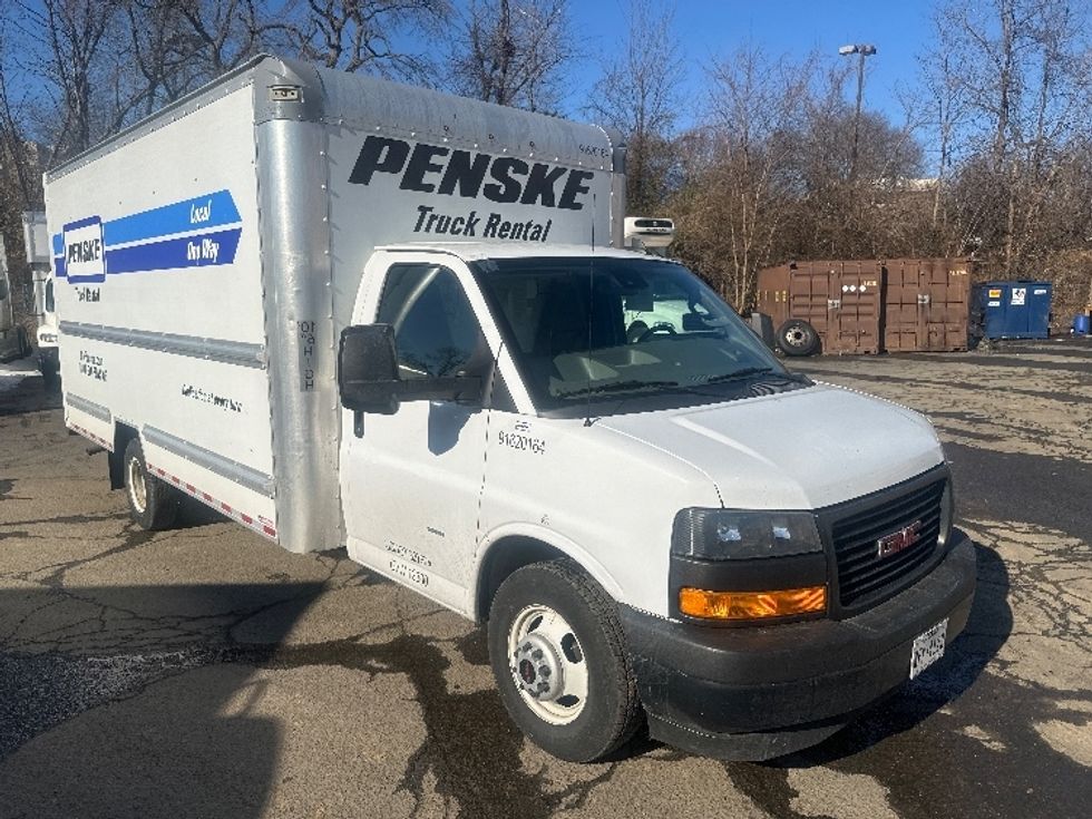 Light Duty Box Truck-Light and Medium Duty Trucks-GMC-2021-Savana G33903-Kennesaw-GA-107,503\n\t\tmiles-$ 27,750 - Image 1