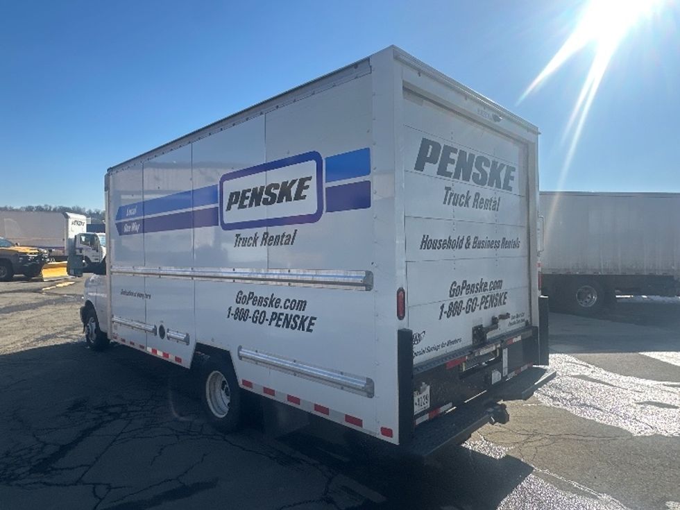 Light Duty Box Truck-Light and Medium Duty Trucks-GMC-2021-Savana G33903-Kennesaw-GA-107,503\n\t\tmiles-$ 27,750 - Image 6