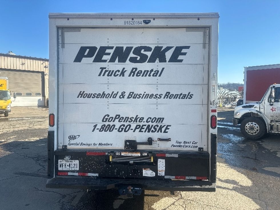 Light Duty Box Truck-Light and Medium Duty Trucks-GMC-2021-Savana G33903-Kennesaw-GA-107,503\n\t\tmiles-$ 27,750 - Image 7