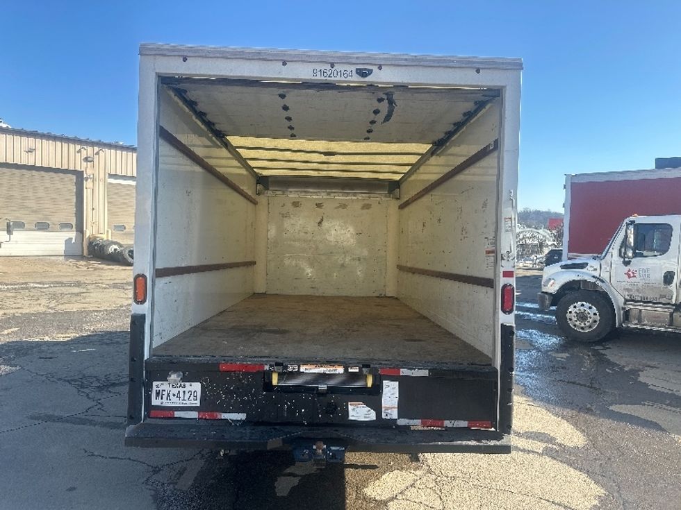 Light Duty Box Truck-Light and Medium Duty Trucks-GMC-2021-Savana G33903-Kennesaw-GA-107,503\n\t\tmiles-$ 27,750 - Image 8