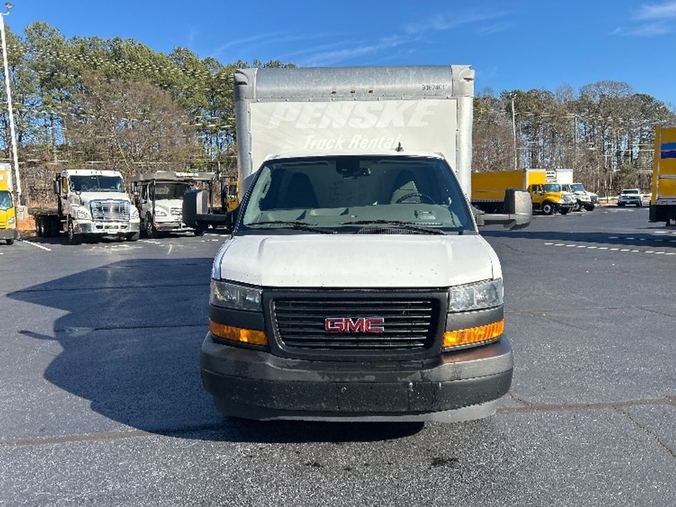 Light Duty Box Truck-Light and Medium Duty Trucks-GMC-2021-Savana G33903-Kennesaw-GA-120,209\n\t\tmiles-$ 28,250 - Image 2