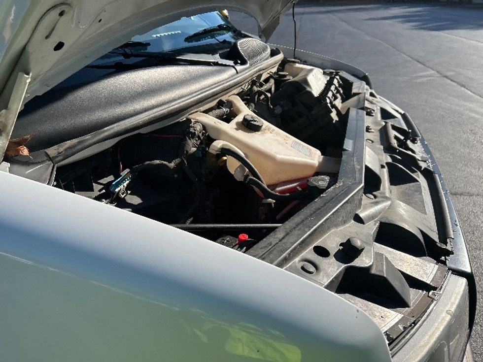 Light Duty Box Truck-Light and Medium Duty Trucks-GMC-2021-Savana G33903-Kennesaw-GA-120,209\n\t\tmiles-$ 28,250 - Image 22