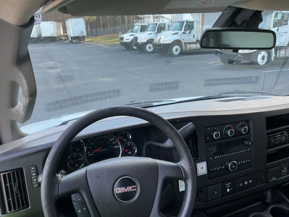 Light Duty Box Truck-Light and Medium Duty Trucks-GMC-2021-Savana G33903-Kennesaw-GA-91,206\n\t\tmiles-$ 31,750 - Image 18