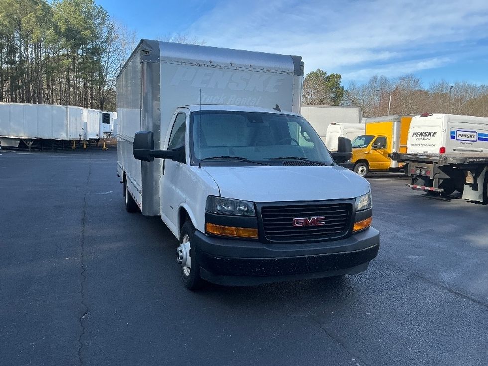 Light Duty Box Truck-Light and Medium Duty Trucks-GMC-2021-Savana G33903-Kennesaw-GA-91,206\n\t\tmiles-$ 31,750 - Image 26