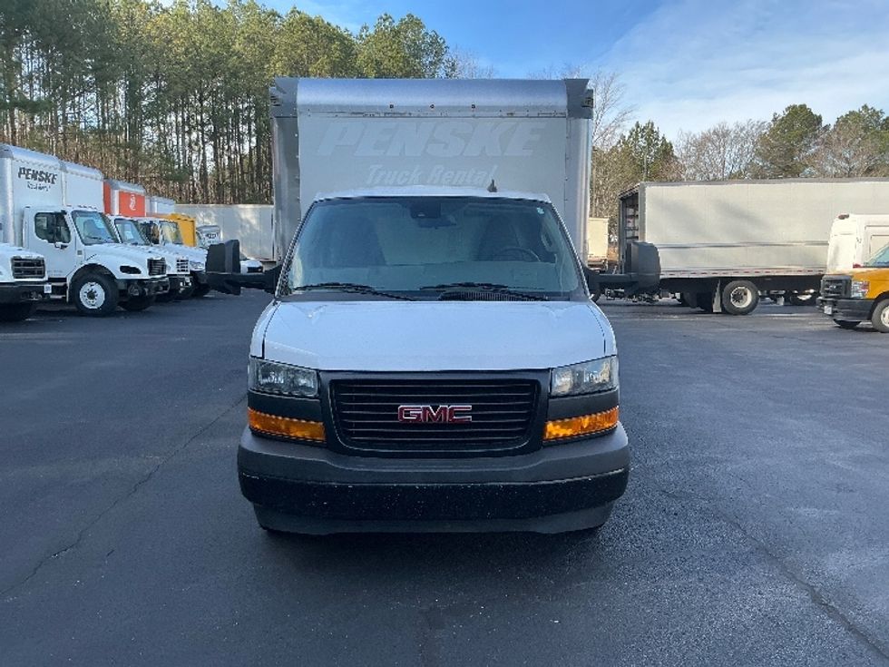 Light Duty Box Truck-Light and Medium Duty Trucks-GMC-2021-Savana G33903-Kennesaw-GA-91,206\n\t\tmiles-$ 31,750 - Image 27