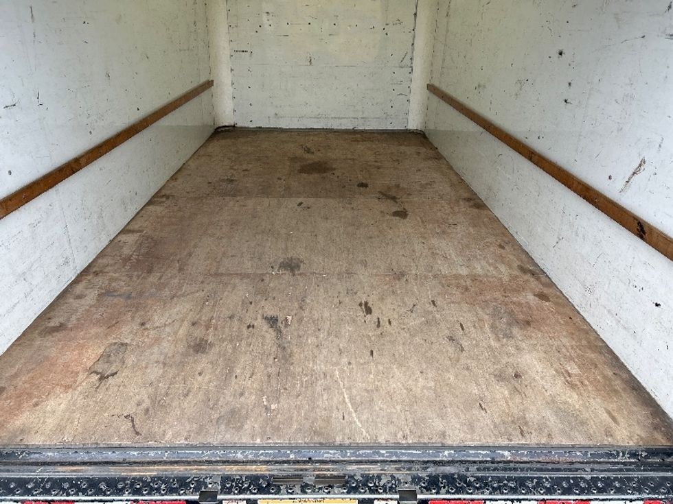 Light Duty Box Truck-Light and Medium Duty Trucks-GMC-2021-Savana G33903-Kennesaw-GA-97,859\n\t\tmiles-$ 31,500 - Image 10