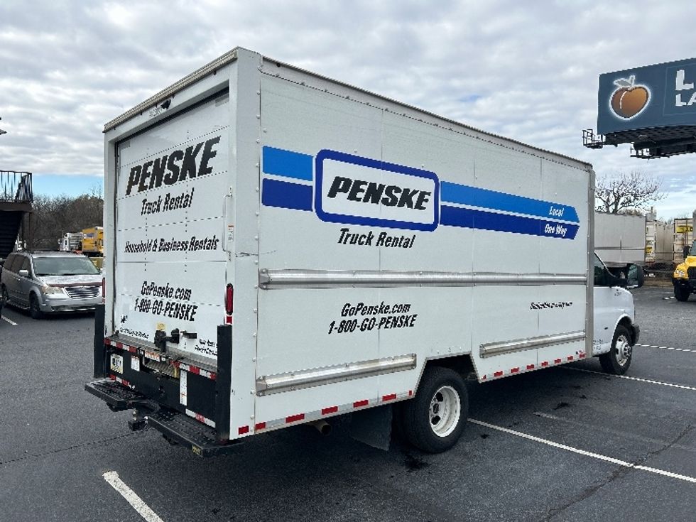 Light Duty Box Truck-Light and Medium Duty Trucks-GMC-2021-Savana G33903-Kennesaw-GA-97,859\n\t\tmiles-$ 31,500 - Image 13