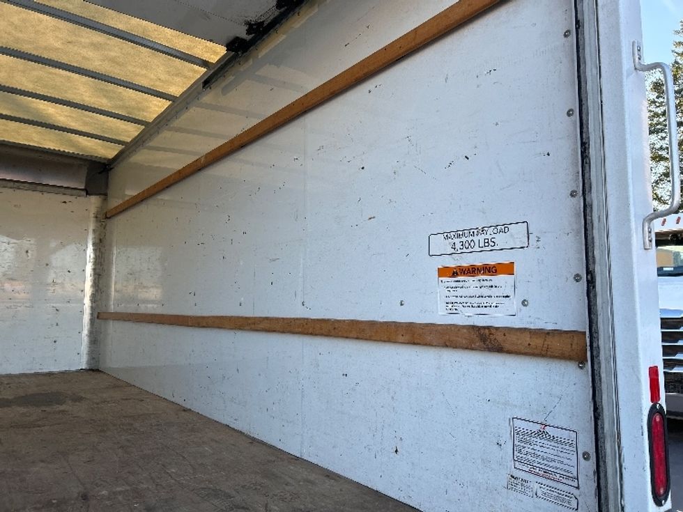 Light Duty Box Truck-Light and Medium Duty Trucks-GMC-2021-Savana G33903-Kent-WA-106,672\n\t\tmiles-$ 30,000 - Image 10