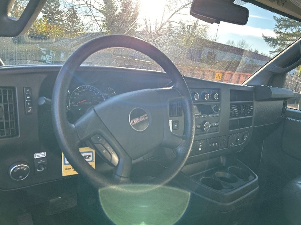 Light Duty Box Truck-Light and Medium Duty Trucks-GMC-2021-Savana G33903-Kent-WA-106,672\n\t\tmiles-$ 30,000 - Image 14