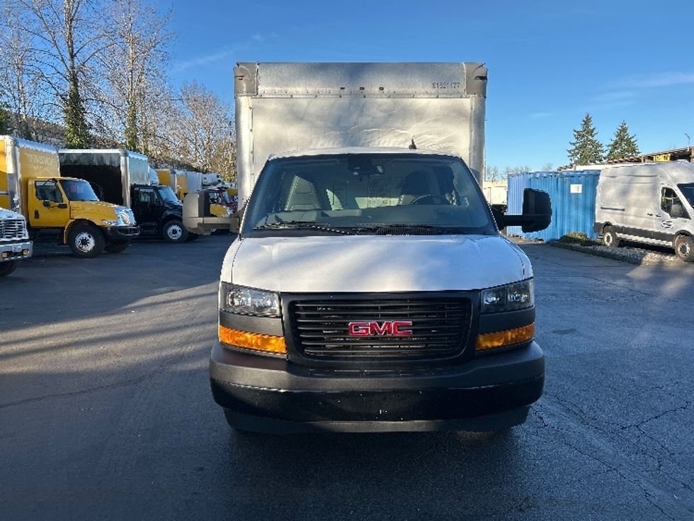 Light Duty Box Truck-Light and Medium Duty Trucks-GMC-2021-Savana G33903-Kent-WA-106,672\n\t\tmiles-$ 30,000 - Image 2