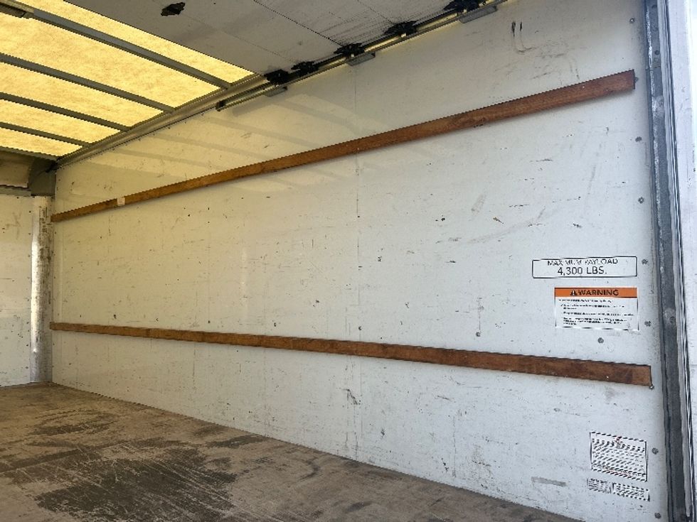 Light Duty Box Truck-Light and Medium Duty Trucks-GMC-2021-Savana G33903-Kent-WA-95,899\n\t\tmiles-$ 31,750 - Image 12