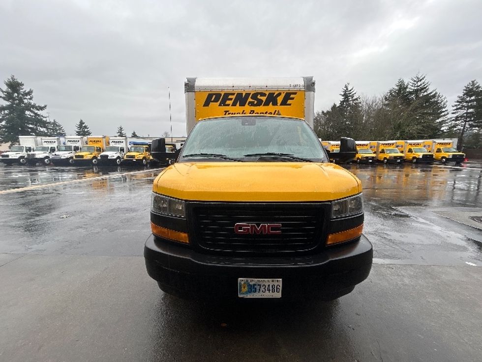 Light Duty Box Truck-Light and Medium Duty Trucks-GMC-2021-Savana G33903-Kent-WA-96,054\n\t\tmiles-$ 28,500 - Image 2