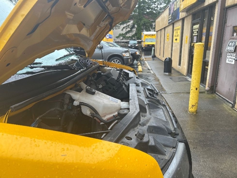 Light Duty Box Truck-Light and Medium Duty Trucks-GMC-2021-Savana G33903-Kent-WA-96,054\n\t\tmiles-$ 28,500 - Image 23