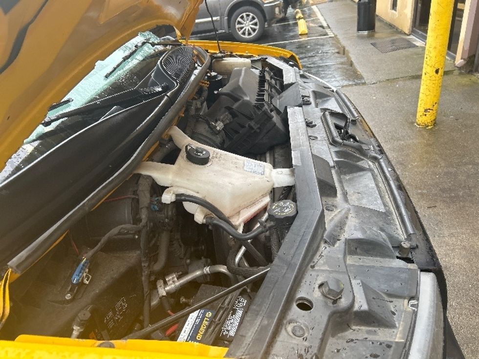 Light Duty Box Truck-Light and Medium Duty Trucks-GMC-2021-Savana G33903-Kent-WA-96,054\n\t\tmiles-$ 28,500 - Image 24