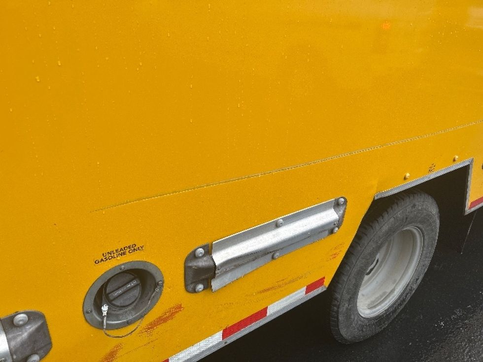 Light Duty Box Truck-Light and Medium Duty Trucks-GMC-2021-Savana G33903-Kent-WA-96,054\n\t\tmiles-$ 28,500 - Image 26