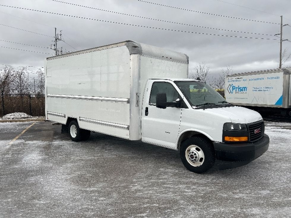 Light Duty Box Truck-Light and Medium Duty Trucks-GMC-2021-Savana G33903-Kentwood-MI-102,524\n\t\tmiles-$ 28,750 - Image 1