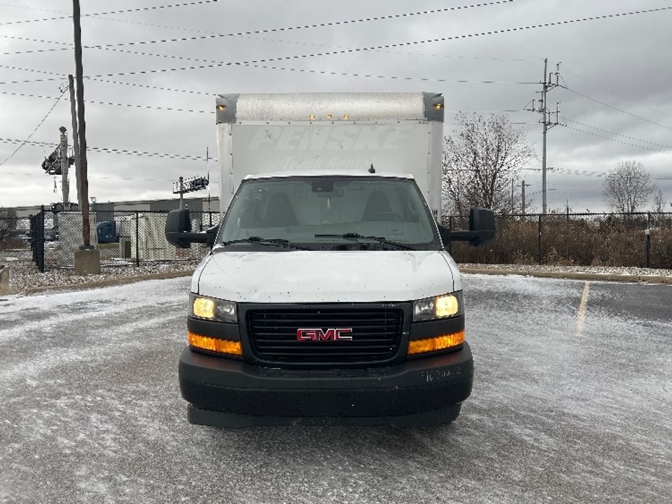 Light Duty Box Truck-Light and Medium Duty Trucks-GMC-2021-Savana G33903-Kentwood-MI-102,524\n\t\tmiles-$ 28,750 - Image 2