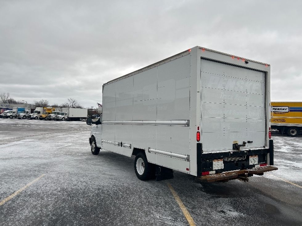 Light Duty Box Truck-Light and Medium Duty Trucks-GMC-2021-Savana G33903-Kentwood-MI-102,524\n\t\tmiles-$ 28,750 - Image 6