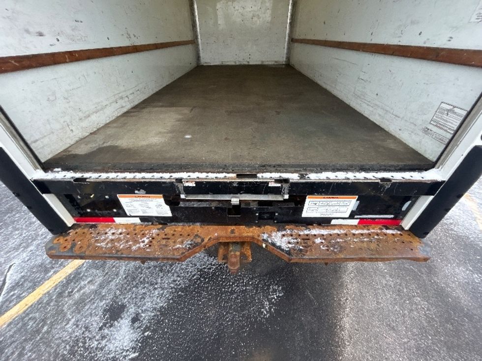 Light Duty Box Truck-Light and Medium Duty Trucks-GMC-2021-Savana G33903-Kentwood-MI-102,524\n\t\tmiles-$ 28,750 - Image 9
