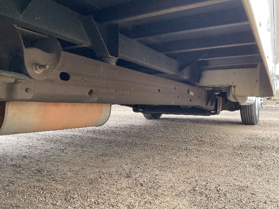 Light Duty Box Truck-Light and Medium Duty Trucks-GMC-2021-Savana G33903-Kentwood-MI-58,671\n\t\tmiles-$ 39,250 - Image 13