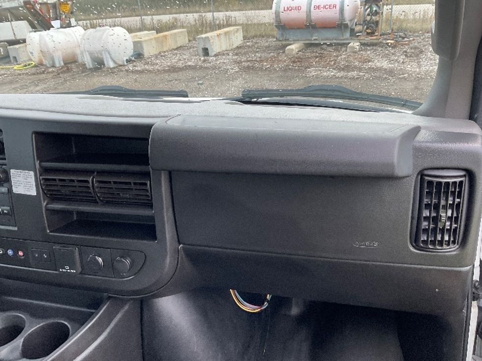 Light Duty Box Truck-Light and Medium Duty Trucks-GMC-2021-Savana G33903-Kentwood-MI-58,671\n\t\tmiles-$ 39,250 - Image 20