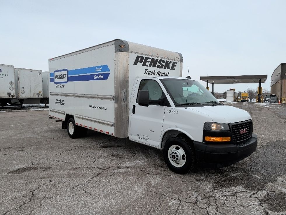 Light Duty Box Truck-Light and Medium Duty Trucks-GMC-2021-Savana G33903-Kentwood-MI-74,181\n\t\tmiles-$ 32,000 - Image 1