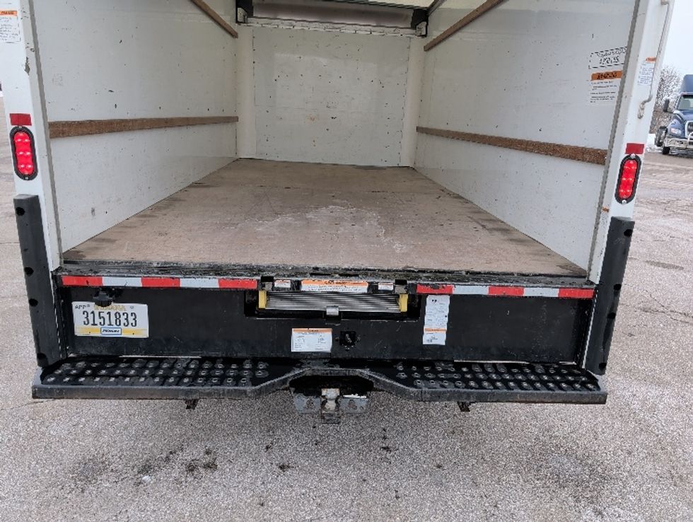 Light Duty Box Truck-Light and Medium Duty Trucks-GMC-2021-Savana G33903-Kentwood-MI-74,181\n\t\tmiles-$ 32,000 - Image 10
