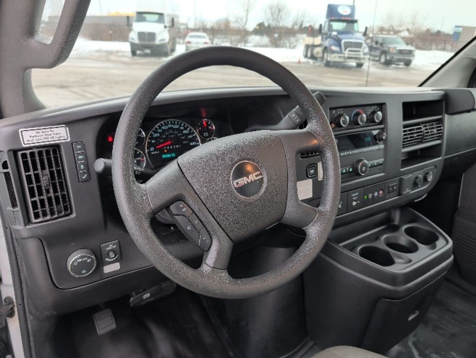 Light Duty Box Truck-Light and Medium Duty Trucks-GMC-2021-Savana G33903-Kentwood-MI-74,181\n\t\tmiles-$ 32,000 - Image 17