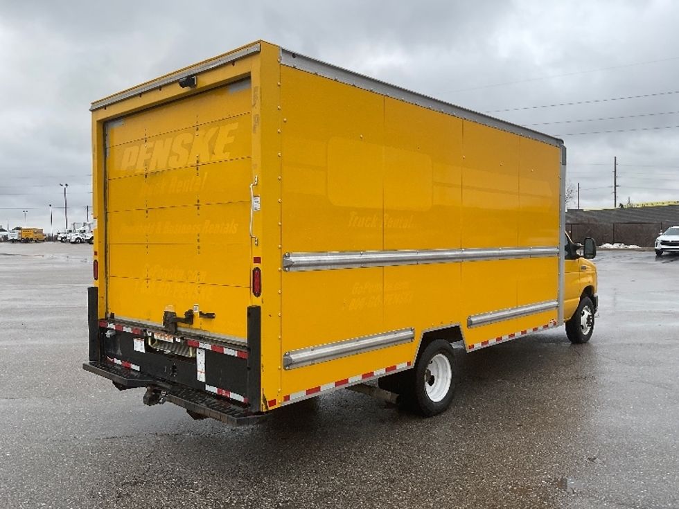 Light Duty Box Truck-Light and Medium Duty Trucks-GMC-2021-Savana G33903-Kentwood-MI-87,705\n\t\tmiles-$ 27,500 - Image 12