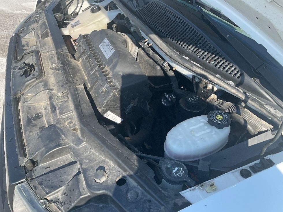 Light Duty Box Truck-Light and Medium Duty Trucks-GMC-2021-Savana G33903-King Of Prussia-PA-118,077\n\t\tmiles-$ 26,500 - Image 24