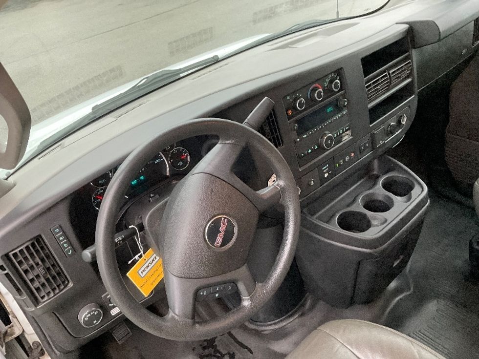 Light Duty Box Truck-Light and Medium Duty Trucks-GMC-2021-Savana G33903-King Of Prussia-PA-82,704\n\t\tmiles-$ 30,500 - Image 17