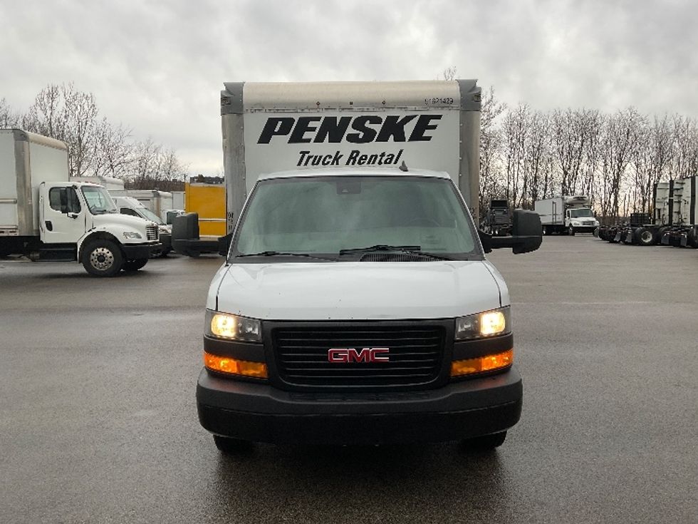 Light Duty Box Truck-Light and Medium Duty Trucks-GMC-2021-Savana G33903-King Of Prussia-PA-82,704\n\t\tmiles-$ 30,500 - Image 2