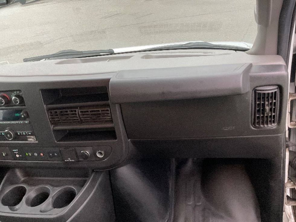 Light Duty Box Truck-Light and Medium Duty Trucks-GMC-2021-Savana G33903-King Of Prussia-PA-82,704\n\t\tmiles-$ 30,500 - Image 21