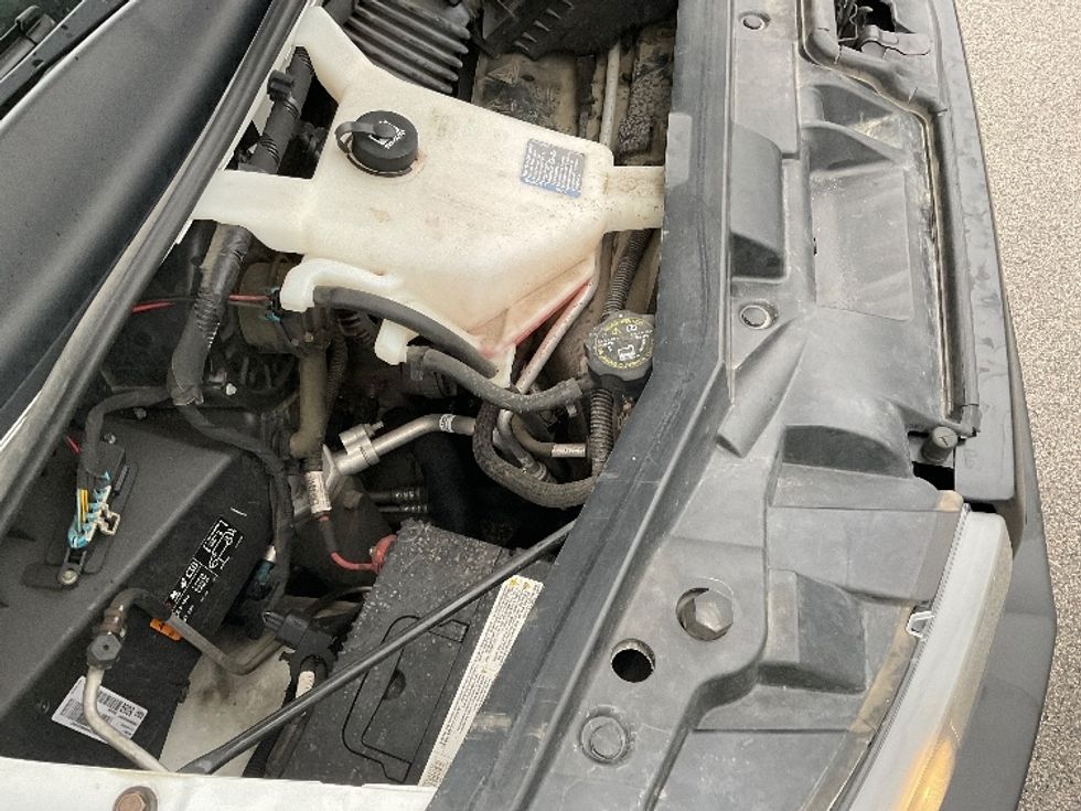 Light Duty Box Truck-Light and Medium Duty Trucks-GMC-2021-Savana G33903-King Of Prussia-PA-82,704\n\t\tmiles-$ 30,500 - Image 23