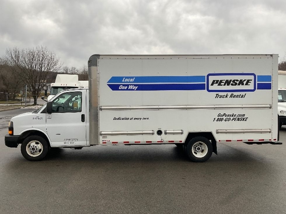 Light Duty Box Truck-Light and Medium Duty Trucks-GMC-2021-Savana G33903-King Of Prussia-PA-82,704\n\t\tmiles-$ 30,500 - Image 4