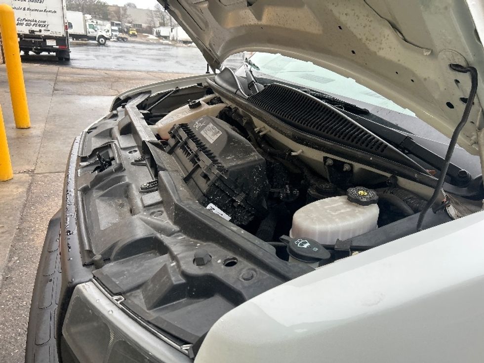 Light Duty Box Truck-Light and Medium Duty Trucks-GMC-2021-Savana G33903-King Of Prussia-PA-88,178\n\t\tmiles-$ 29,750 - Image 24