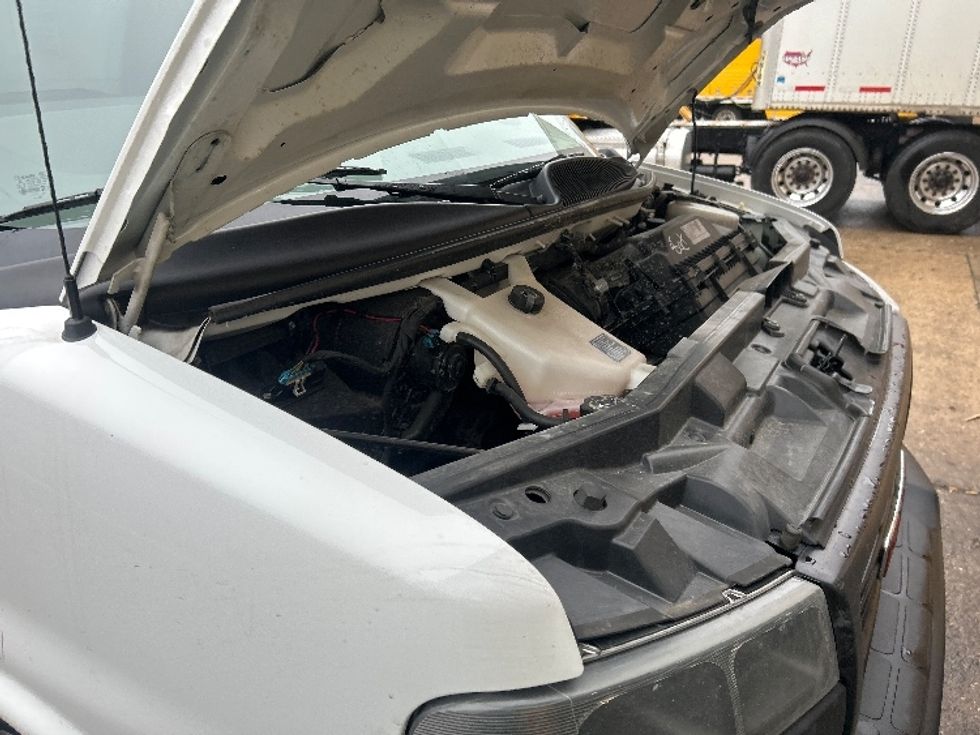 Light Duty Box Truck-Light and Medium Duty Trucks-GMC-2021-Savana G33903-King Of Prussia-PA-88,178\n\t\tmiles-$ 29,750 - Image 23