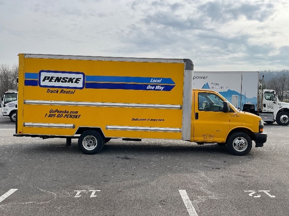 Light Duty Box Truck-Light and Medium Duty Trucks-GMC-2021-Savana G33903-King Of Prussia-PA-94,762\n\t\tmiles-$ 26,250 - Image 15