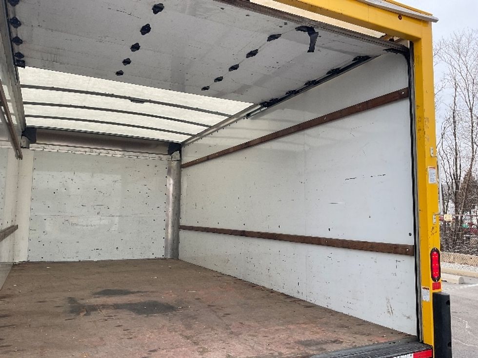 Light Duty Box Truck-Light and Medium Duty Trucks-GMC-2021-Savana G33903-King Of Prussia-PA-94,762\n\t\tmiles-$ 26,250 - Image 12