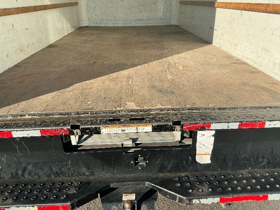 Light Duty Box Truck-Light and Medium Duty Trucks-GMC-2021-Savana G33903-Knoxville-TN-97,590\n\t\tmiles-$ 31,000 - Image 10