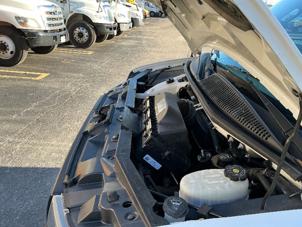 Light Duty Box Truck-Light and Medium Duty Trucks-GMC-2021-Savana G33903-Knoxville-TN-97,590\n\t\tmiles-$ 31,000 - Image 24