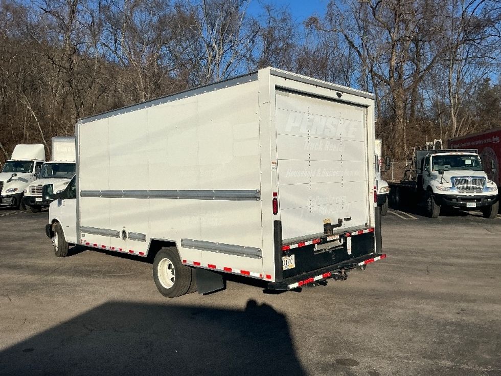 Light Duty Box Truck-Light and Medium Duty Trucks-GMC-2021-Savana G33903-Knoxville-TN-97,590\n\t\tmiles-$ 31,000 - Image 6