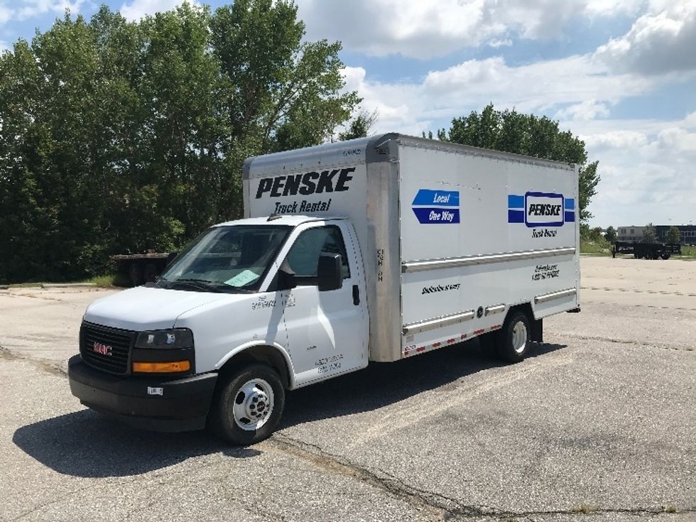 Light Duty Box Truck-Light and Medium Duty Trucks-GMC-2021-Savana G33903-Knoxville-TN-99,357\n\t\tmiles-$ 30,750 - Image 3