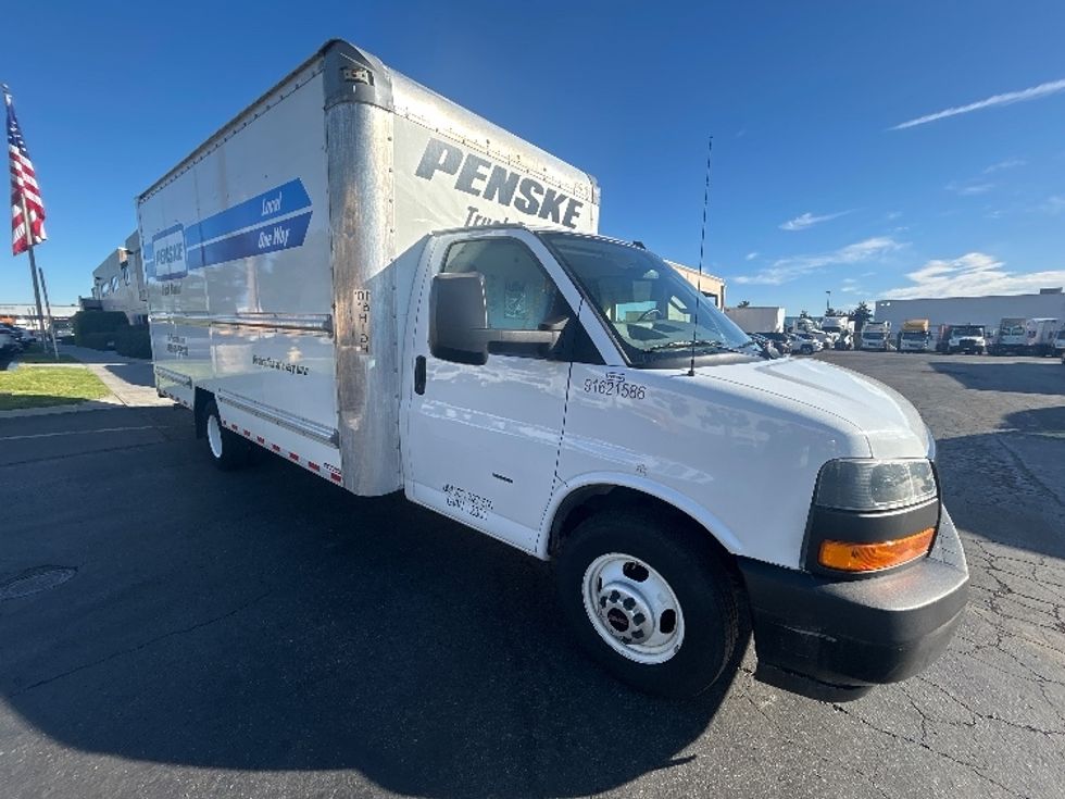 Light Duty Box Truck-Light and Medium Duty Trucks-GMC-2021-Savana G33903-La Mirada-CA-111,129\n\t\tmiles-$ 29,500 - Image 1