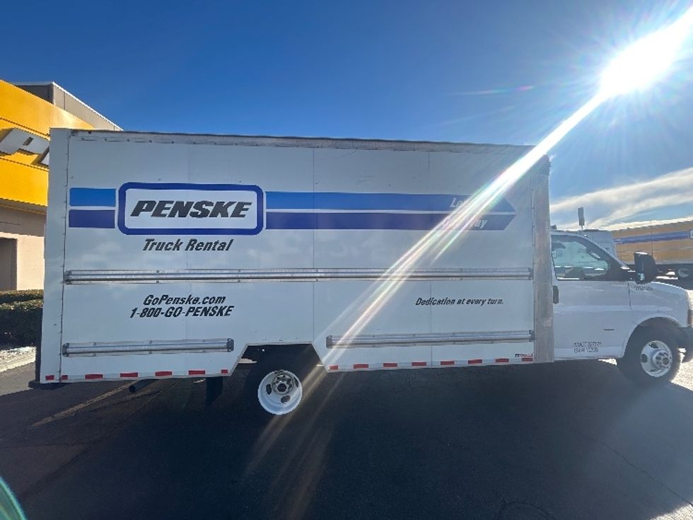 Light Duty Box Truck-Light and Medium Duty Trucks-GMC-2021-Savana G33903-La Mirada-CA-111,129\n\t\tmiles-$ 29,500 - Image 15