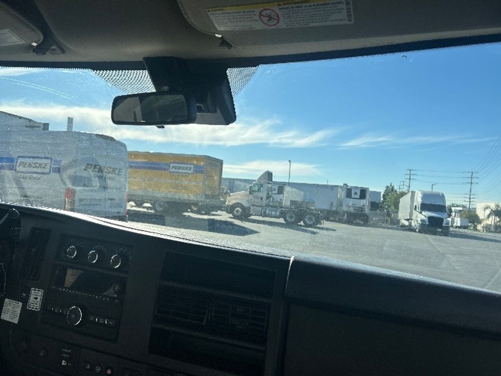 Light Duty Box Truck-Light and Medium Duty Trucks-GMC-2021-Savana G33903-La Mirada-CA-111,129\n\t\tmiles-$ 29,500 - Image 21