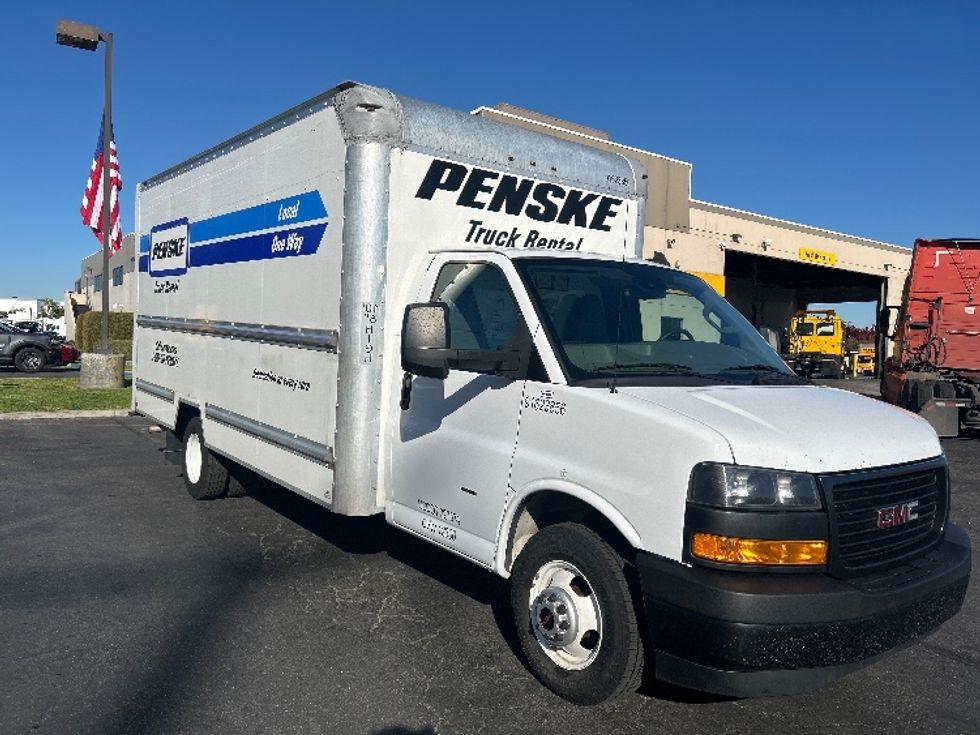 Light Duty Box Truck-Light and Medium Duty Trucks-GMC-2021-Savana G33903-La Mirada-CA-116,547\n\t\tmiles-$ 28,750 - Image 1