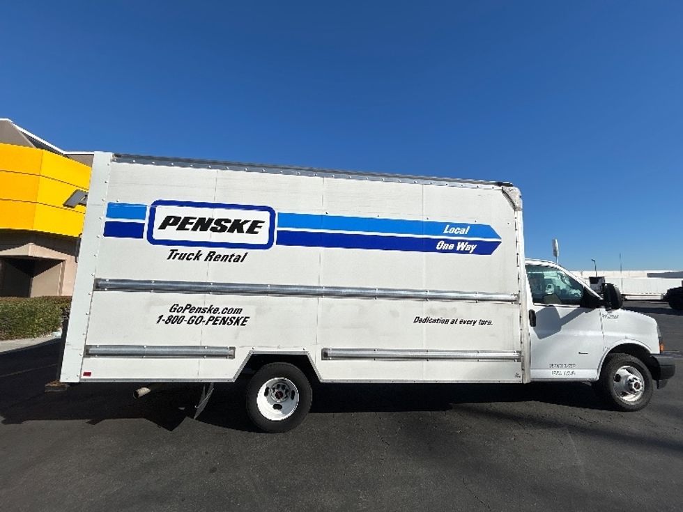 Light Duty Box Truck-Light and Medium Duty Trucks-GMC-2021-Savana G33903-La Mirada-CA-116,547\n\t\tmiles-$ 28,750 - Image 15