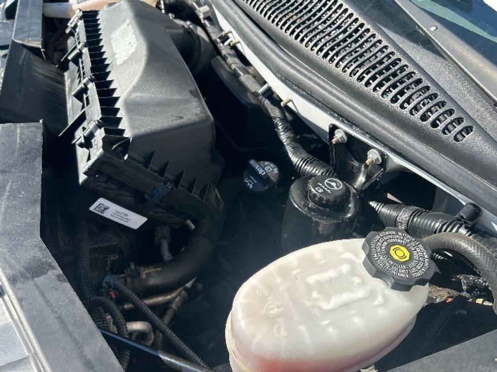 Light Duty Box Truck-Light and Medium Duty Trucks-GMC-2021-Savana G33903-La Mirada-CA-116,547\n\t\tmiles-$ 28,750 - Image 24