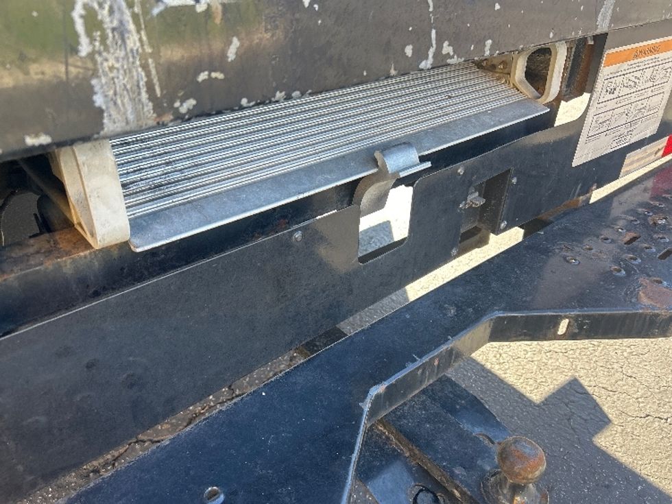 Light Duty Box Truck-Light and Medium Duty Trucks-GMC-2021-Savana G33903-La Mirada-CA-116,547\n\t\tmiles-$ 28,750 - Image 25